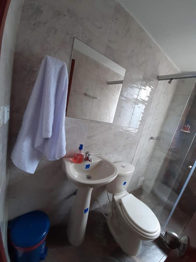Hotel Victoria 26 Богота Екстериор снимка